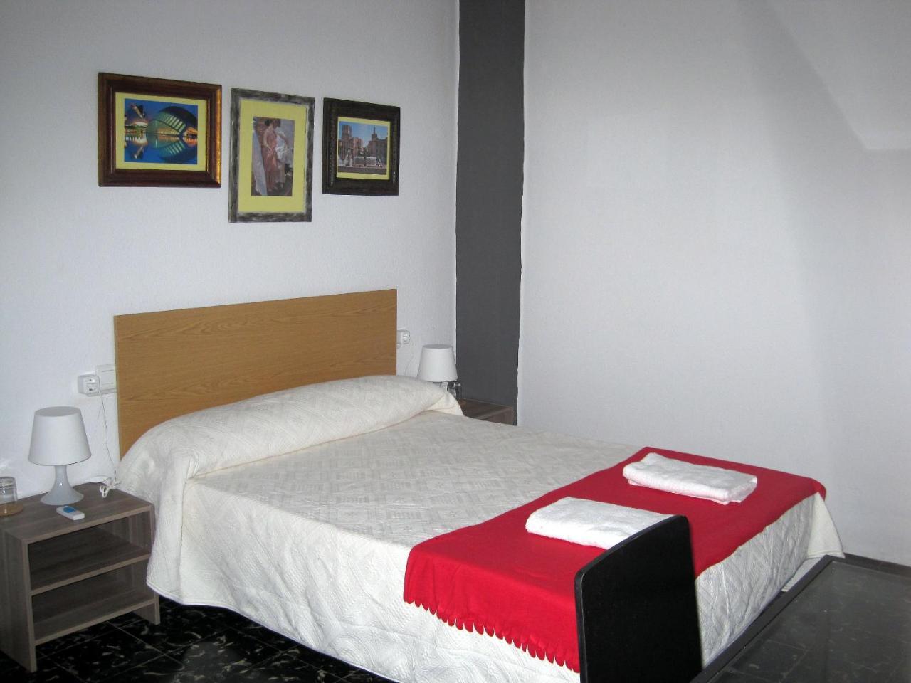 Guest house Host 2*